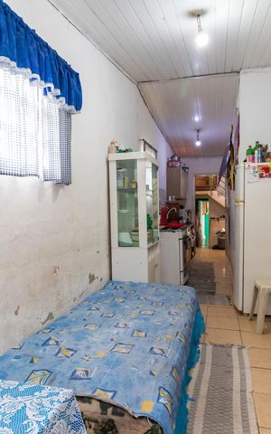 Casa à venda com 200m², 7 quartos e 2 vagas Casa à venda com 200m², 7 quartos e 2 vagasCasa 03 - Sala