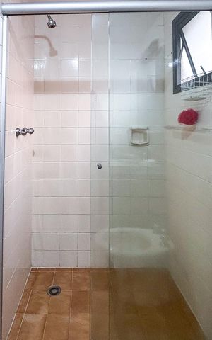 Apartamento para alugar com 40m², 1 quarto e 1 vaga Apartamento para alugar com 40m², 1 quarto e 1 vagaBanheiro da Suíte