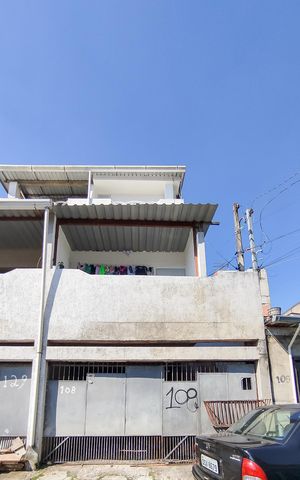 Casa para alugar com 20m², 1 quarto e sem vaga Casa para alugar com 20m², 1 quarto e sem vagaFachada