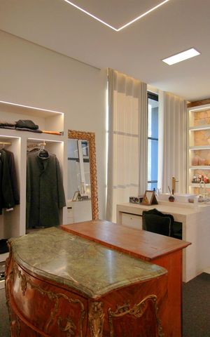 Casa de condomínio à venda com 500m², 3 quartos e 4 vagasCloset da Suíte master