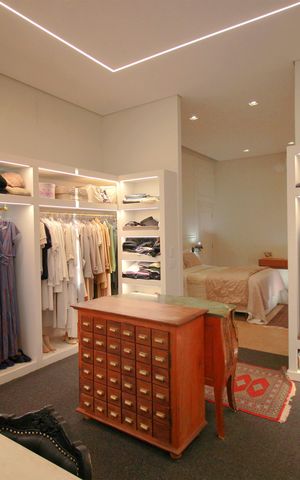 Casa de condomínio à venda com 500m², 3 quartos e 4 vagasCloset da Suíte master