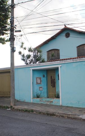 Casa à venda com 439m², 4 quartos e 4 vagasFachada