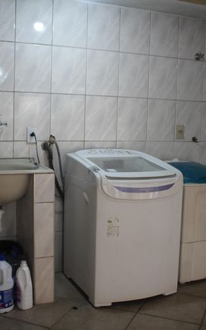 Casa à venda com 439m², 4 quartos e 4 vagasÁrea de Serviço 2