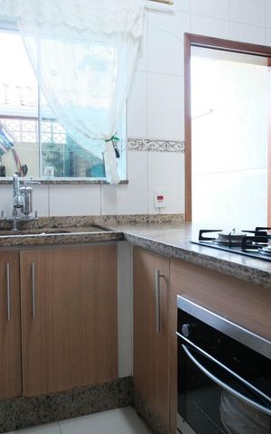 Casa à venda com 125m², 2 quartos e 2 vagasCozinha