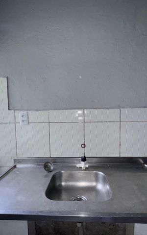Casa para alugar com 70m², 2 quartos e sem vaga Casa para alugar com 70m², 2 quartos e sem vagaCozinha
