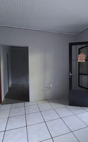 Casa para alugar com 70m², 2 quartos e sem vaga Casa para alugar com 70m², 2 quartos e sem vagaSala