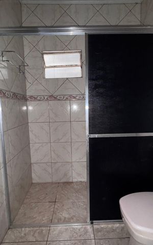 Casa para alugar com 70m², 2 quartos e sem vaga Casa para alugar com 70m², 2 quartos e sem vagaBanheiro