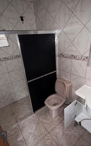 Casa para alugar com 70m², 2 quartos e sem vaga Casa para alugar com 70m², 2 quartos e sem vagaBanheiro