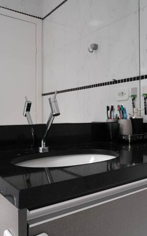Casa à venda com 200m², 3 quartos e 2 vagasBanheiro da Suíte