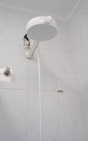Casa à venda com 200m², 3 quartos e 2 vagasBanheiro