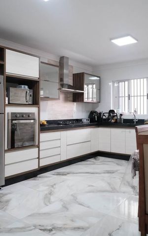 Casa à venda com 200m², 3 quartos e 2 vagasCozinha
