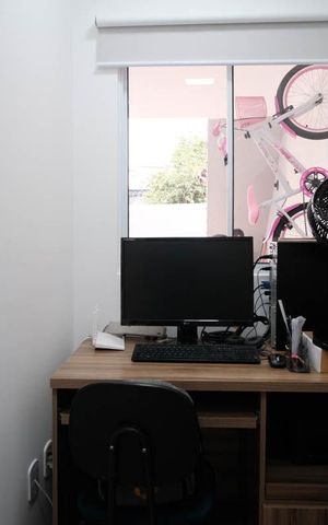 Casa à venda com 200m², 3 quartos e 2 vagasEscritório
