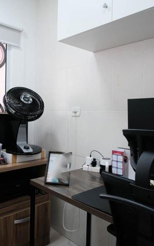 Casa à venda com 200m², 3 quartos e 2 vagasEscritório