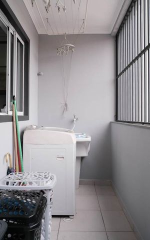Casa à venda com 200m², 3 quartos e 2 vagasÁrea de Serviço