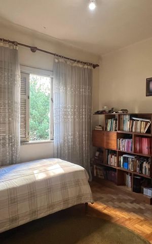 Casa à venda com 280m², 3 quartos e 3 vagas Casa à venda com 280m², 3 quartos e 3 vagasQuarto 1