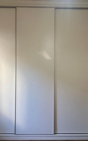 Casa à venda com 280m², 3 quartos e 3 vagas Casa à venda com 280m², 3 quartos e 3 vagasQuarto 2