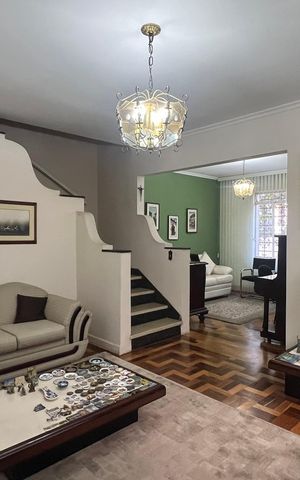 Casa à venda com 280m², 3 quartos e 3 vagas Casa à venda com 280m², 3 quartos e 3 vagasSala 1