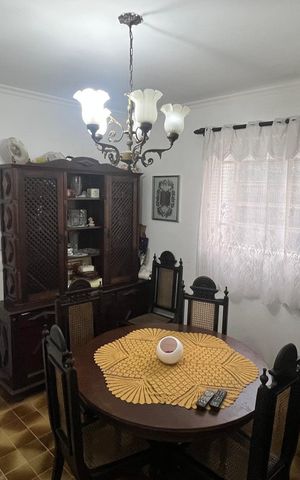 Casa à venda com 280m², 3 quartos e 3 vagas Casa à venda com 280m², 3 quartos e 3 vagasCopa