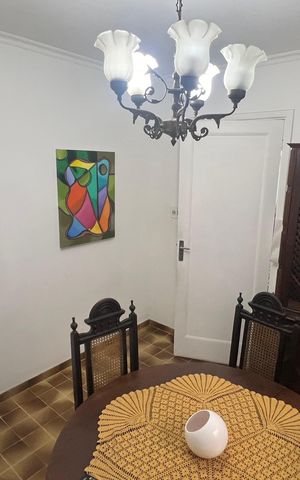 Casa à venda com 280m², 3 quartos e 3 vagas Casa à venda com 280m², 3 quartos e 3 vagasCopa