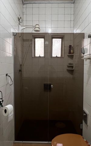 Casa à venda com 280m², 3 quartos e 3 vagas Casa à venda com 280m², 3 quartos e 3 vagasBanheiro da Suíte