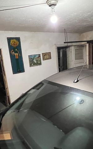 Casa à venda com 280m², 3 quartos e 3 vagas Casa à venda com 280m², 3 quartos e 3 vagasGaragem