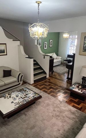 Casa à venda com 280m², 3 quartos e 3 vagas Casa à venda com 280m², 3 quartos e 3 vagasSala 1