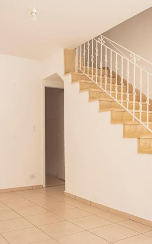 Casa de condomínio para alugar com 75m², 2 quartos e sem vagaSala