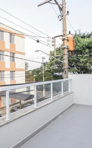 Casa à venda com 201m², 3 quartos e 2 vagas Casa à venda com 201m², 3 quartos e 2 vagasVaranda da Suíte 3