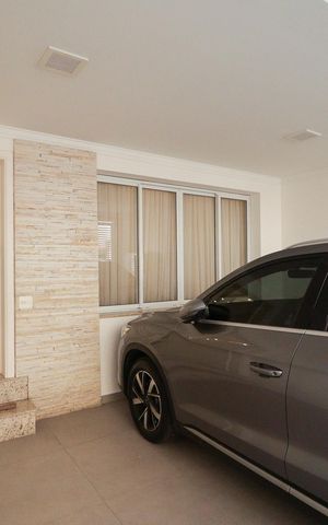 Casa à venda com 201m², 3 quartos e 2 vagas Casa à venda com 201m², 3 quartos e 2 vagasGaragem
