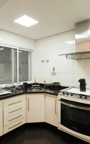 Casa à venda com 201m², 3 quartos e 2 vagas Casa à venda com 201m², 3 quartos e 2 vagasCozinha