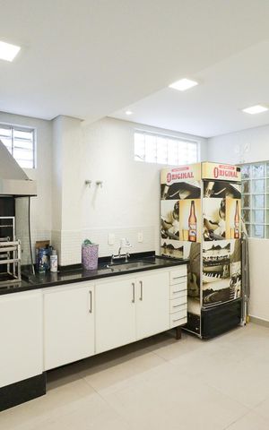 Casa à venda com 201m², 3 quartos e 2 vagas Casa à venda com 201m², 3 quartos e 2 vagasChurrasqueira e Área de Serviço