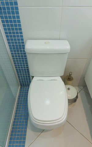 Casa à venda com 201m², 3 quartos e 2 vagas Casa à venda com 201m², 3 quartos e 2 vagasBanheiro da Suíte 1