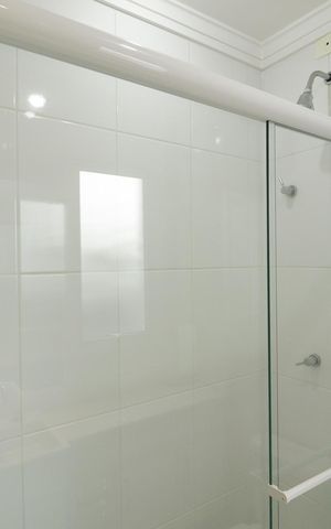 Casa à venda com 201m², 3 quartos e 2 vagas Casa à venda com 201m², 3 quartos e 2 vagasBanheiro da Suíte 1