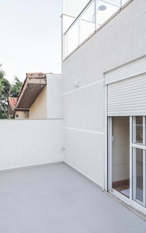 Casa à venda com 201m², 3 quartos e 2 vagas Casa à venda com 201m², 3 quartos e 2 vagasVaranda da Suíte 3