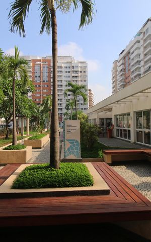 Apartamento para alugar com 58m², 2 quartos e 1 vagaÁrea comum - jardim