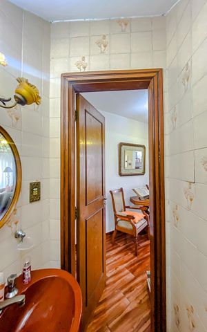 Casa à venda com 220m², 3 quartos e 2 vagasLavabo