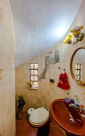 Casa à venda com 220m², 3 quartos e 2 vagasLavabo