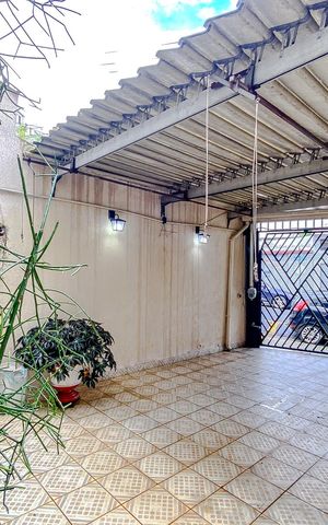 Casa à venda com 220m², 3 quartos e 2 vagasGaragem
