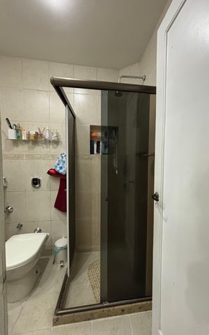 Apartamento à venda com 150m², 3 quartos e 1 vaga Apartamento à venda com 150m², 3 quartos e 1 vagaBanheiro da Suíte