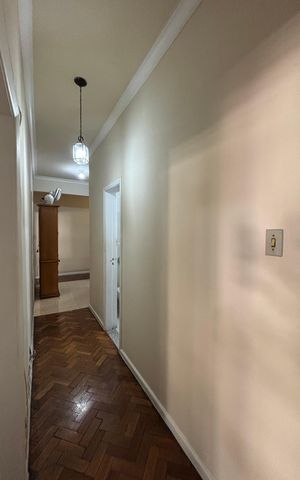 Apartamento à venda com 150m², 3 quartos e 1 vaga Apartamento à venda com 150m², 3 quartos e 1 vagaBanheiro social - corredor de acesso