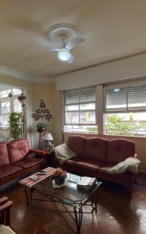 Apartamento à venda com 150m², 3 quartos e 1 vaga Apartamento à venda com 150m², 3 quartos e 1 vagaSala