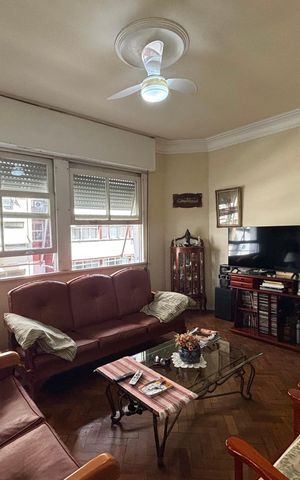Apartamento à venda com 150m², 3 quartos e 1 vaga Apartamento à venda com 150m², 3 quartos e 1 vagaSala