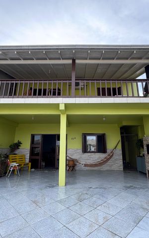 Casa à venda com 485m², 3 quartos e 4 vagas Casa à venda com 485m², 3 quartos e 4 vagasÁrea comum