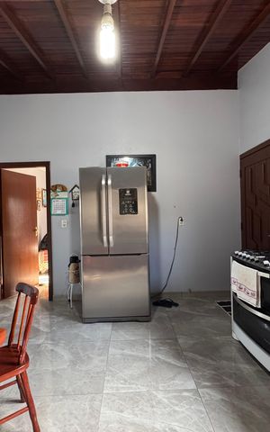 Casa à venda com 485m², 3 quartos e 4 vagas Casa à venda com 485m², 3 quartos e 4 vagasCozinha
