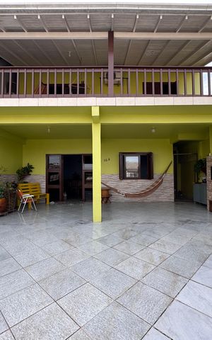 Casa à venda com 485m², 3 quartos e 4 vagas Casa à venda com 485m², 3 quartos e 4 vagasÁrea comum