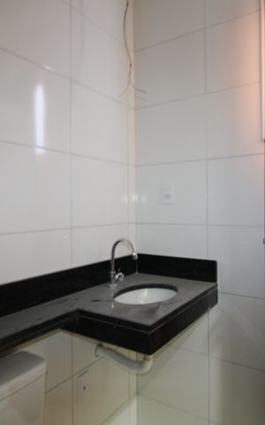Apartamento à venda com 52m², 2 quartos e 1 vagaBanheiro 2