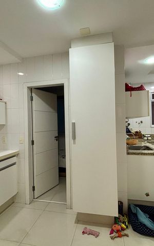 Apartamento à venda com 287m², 4 quartos e 2 vagas Apartamento à venda com 287m², 4 quartos e 2 vagasÁrea de serviço