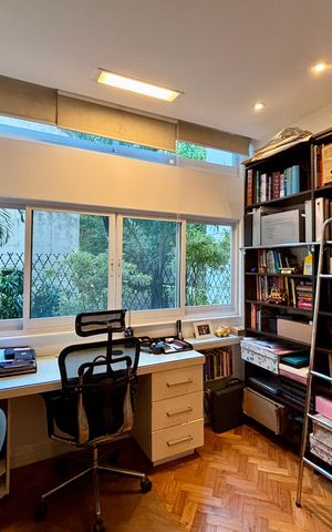 Apartamento à venda com 287m², 4 quartos e 2 vagas Apartamento à venda com 287m², 4 quartos e 2 vagasSuíte 2