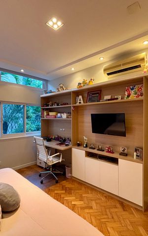 Apartamento à venda com 287m², 4 quartos e 2 vagas Apartamento à venda com 287m², 4 quartos e 2 vagasQuarto 2