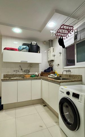 Apartamento à venda com 287m², 4 quartos e 2 vagas Apartamento à venda com 287m², 4 quartos e 2 vagasÁrea de serviço